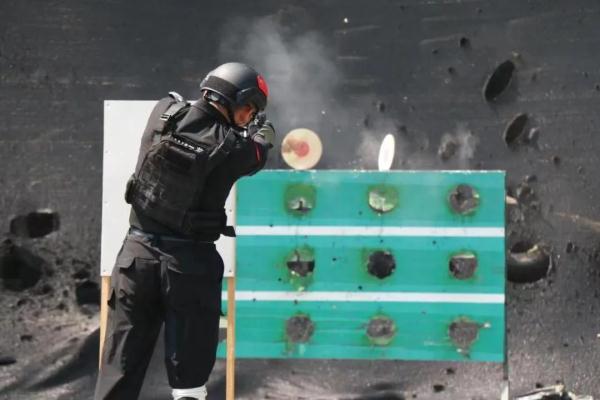 痛心!1.86米“全能战士”牺牲,年仅35岁 痛心!1.86米“全能战士”牺牲,年仅35岁