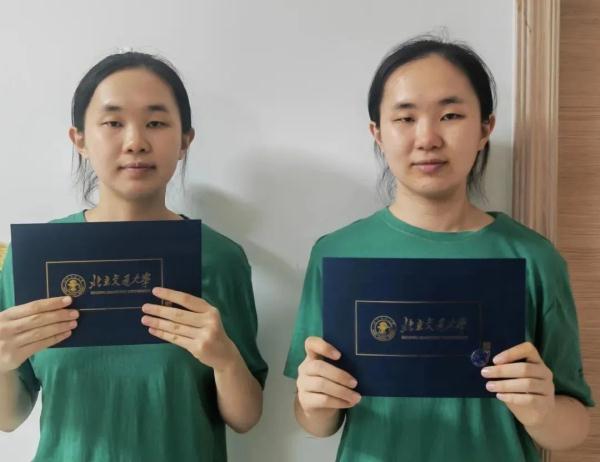 考眼力！当3对双胞胎考上同一所大学