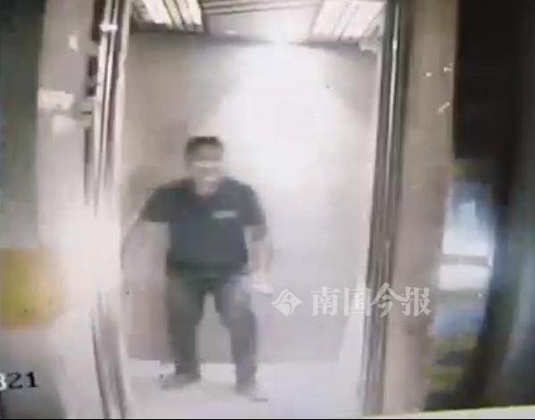 “憋死我了！”装修工从KTV回家，一进电梯就懵了……