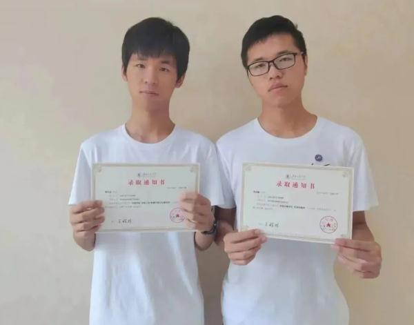 考眼力！当3对双胞胎考上同一所大学