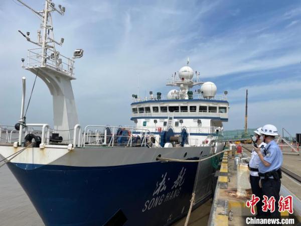 远洋渔业资源调查船“淞航”号开启新一轮深海科考调研