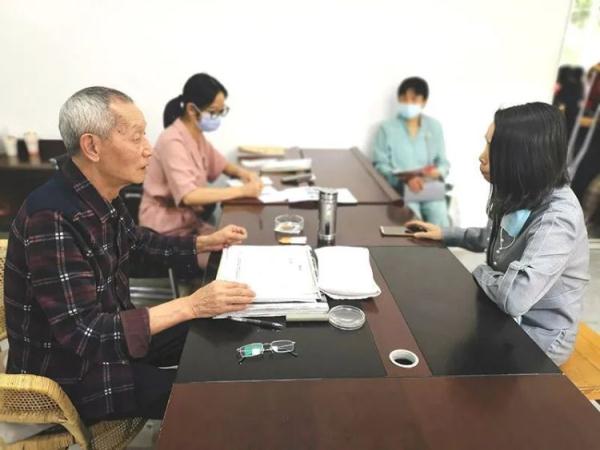 81岁老中医义诊16年不收分文！只开方，不卖药…