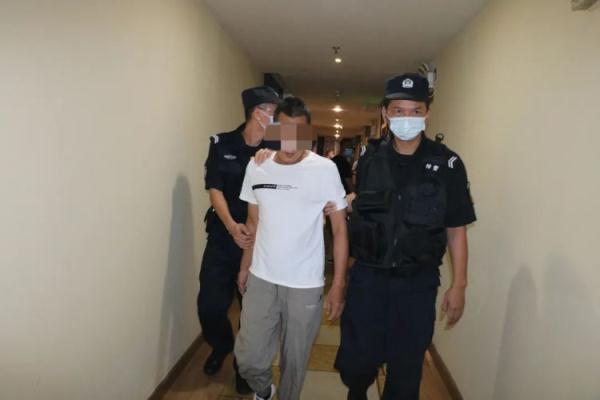 一卖淫团伙41人落网！在酒店提供特殊服务，并安插“明哨”和“暗哨”望风