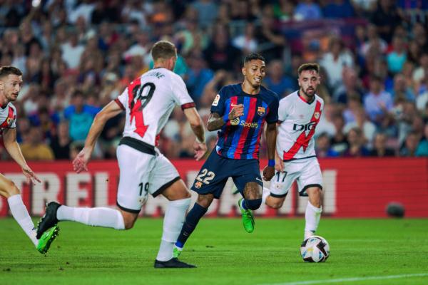 足球丨西甲：巴萨平巴列卡诺