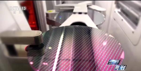 美国芯片法案——“胡萝卜+大棒”的老套路