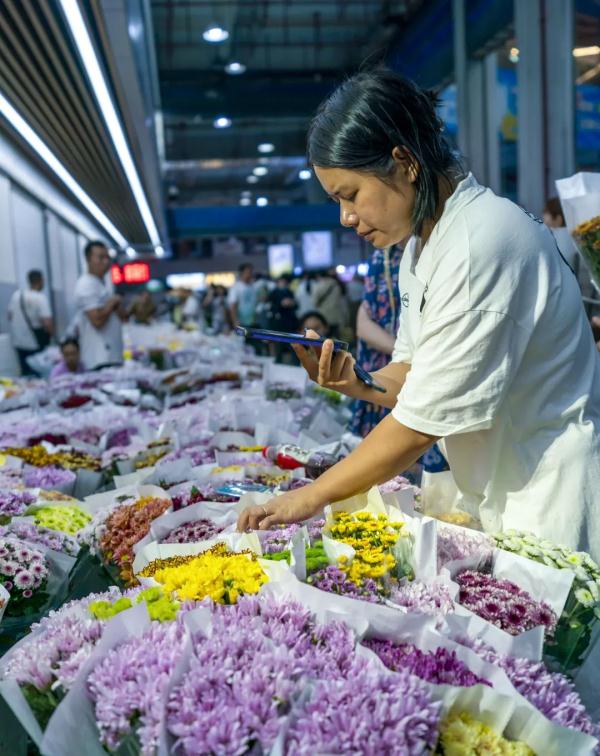 市场规模已达896.9亿元，鲜花电商的春天来了吗？