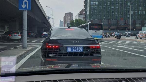 街头惊现"猛"字车牌！这是打哪儿来的？