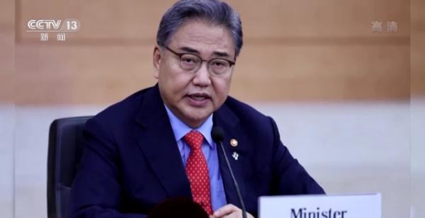 美国芯片法案——“胡萝卜+大棒”的老套路