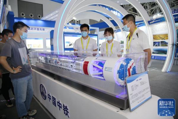 新华全媒+丨丝博会：绿色产业、智能制造成“一带一路”经贸合作新增长点