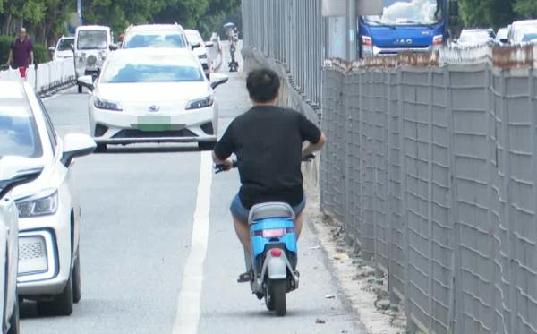 广州洛溪大桥上这一幕，让人愤怒！还有更离谱的……