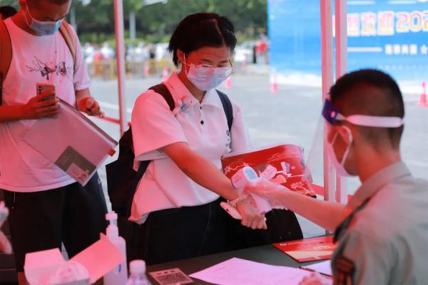 孟祥斌烈士之女孟诗妍，已赴信息工程大学报到