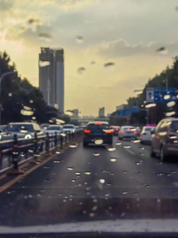 武汉下雨啦！不是人工的