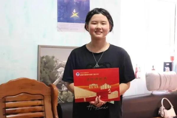 孟祥斌烈士之女孟诗妍，已赴信息工程大学报到