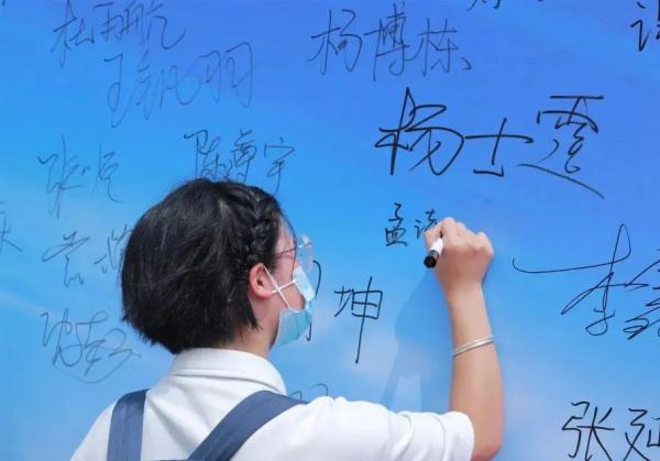 孟祥斌烈士之女孟诗妍，已赴信息工程大学报到