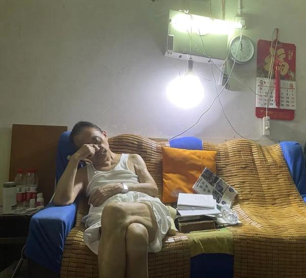 “天才翻译家”金晓宇现状：拼命抢时间，怕发病