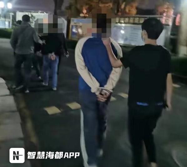 送餐后，外卖小哥报警了！
