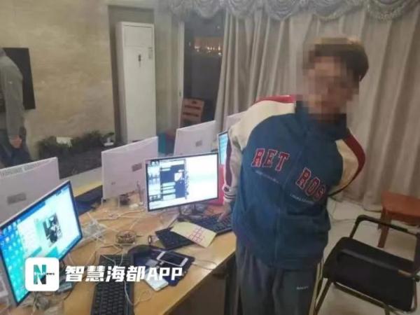 送餐后，外卖小哥报警了！