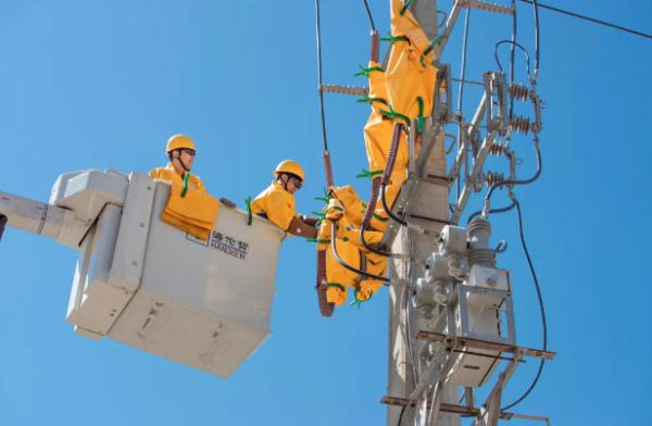 极端高温干旱天气!国家电网:最大限度支援川渝电力供应 极端高温干旱天气!国家电网:最大限度支援川渝电力供应