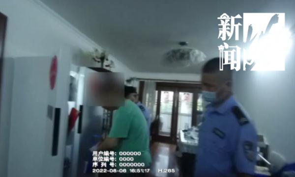 上海爷叔购物车上放推车?暗藏玄机 上海爷叔购物车上放推车?暗藏玄机