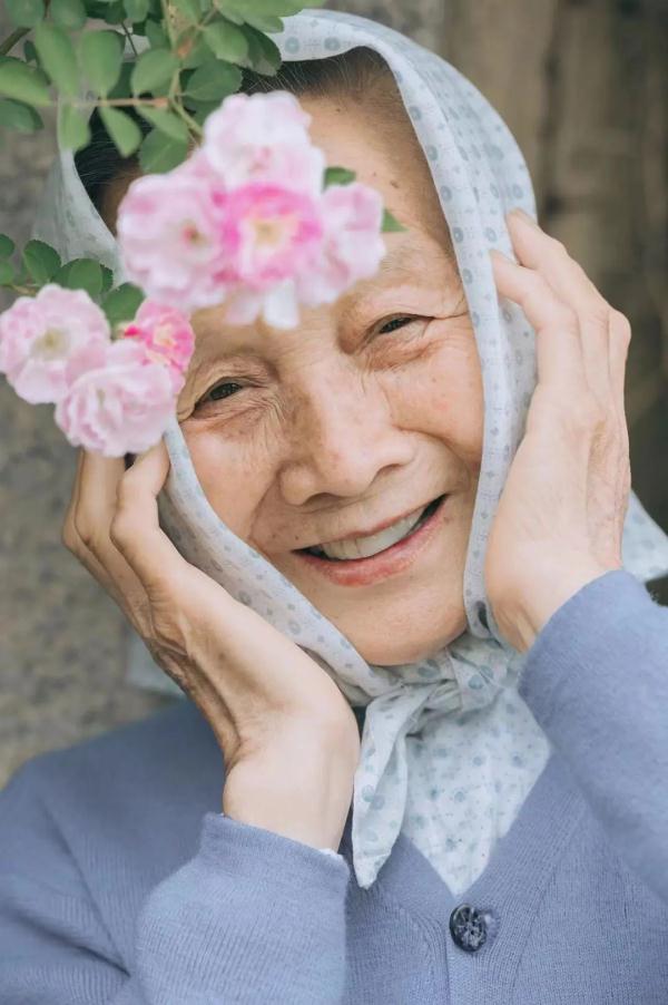 苏州外婆全网刷屏！有人笑着笑着泪目了