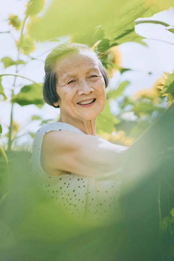 苏州外婆全网刷屏！有人笑着笑着泪目了