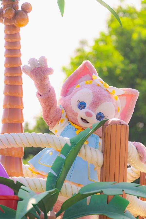 42元秒杀玲娜贝儿？霸榜大V带货，民警突然冲入直播间