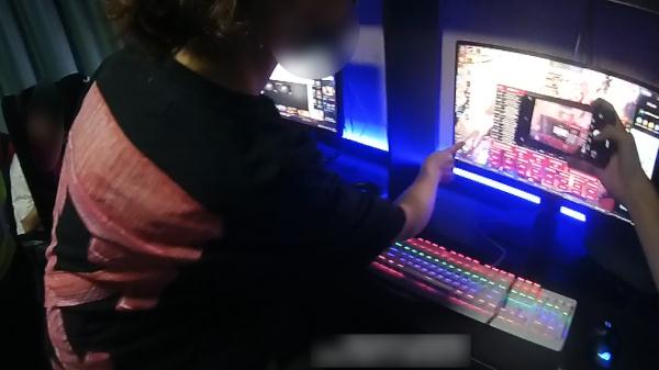 小伙网吧里启动了一个软件，被抓进派出所...