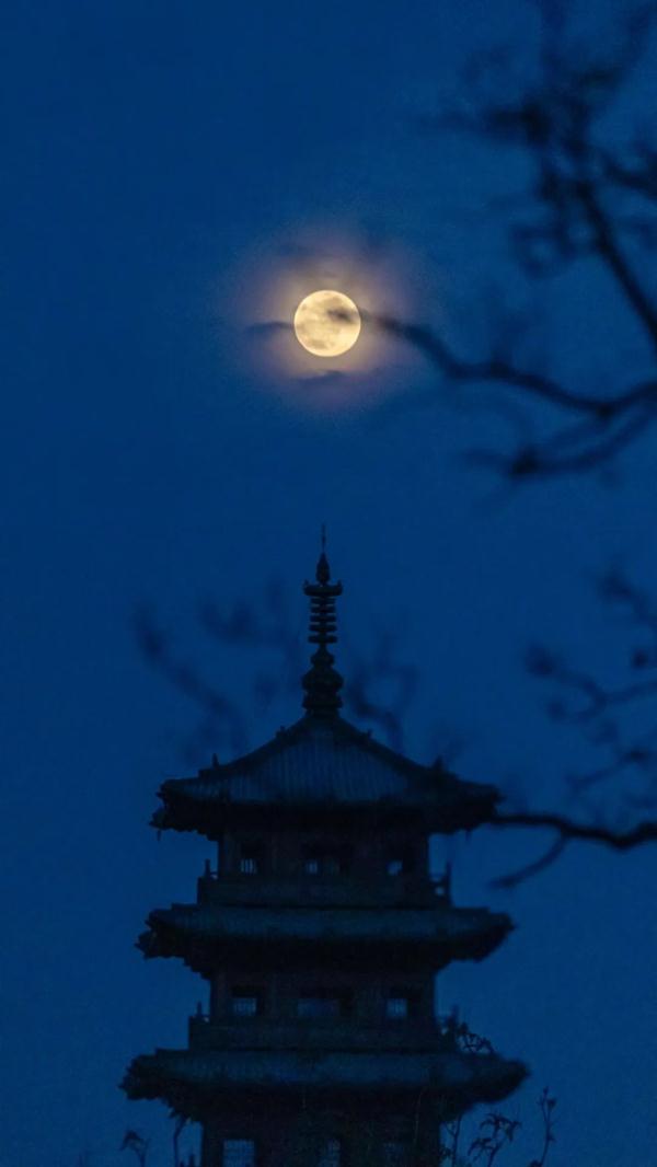 太原古县城城墙东南段与东北段解除封闭管理全面开放