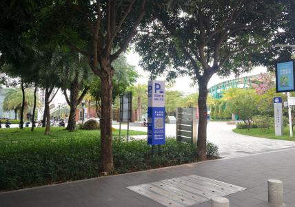 扫码太难？深圳老年人可以“刷脸”出门！超全攻略→