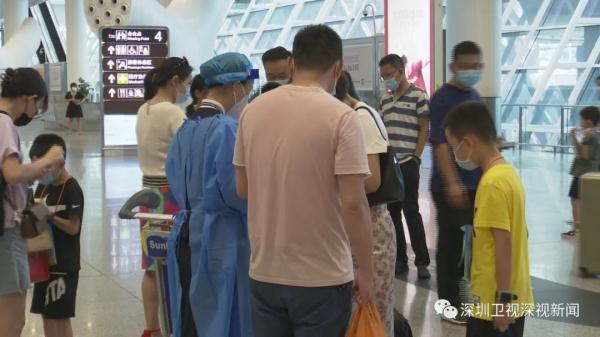 从外地来深圳第一件事：落地即核酸......