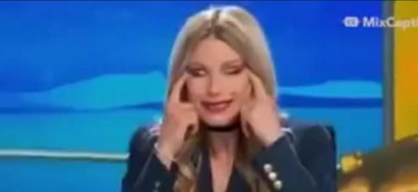 那个丑陋的辱华动作又出现了！