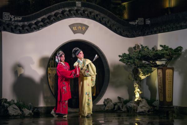 “中国第一水乡”周庄“越夜越美丽”