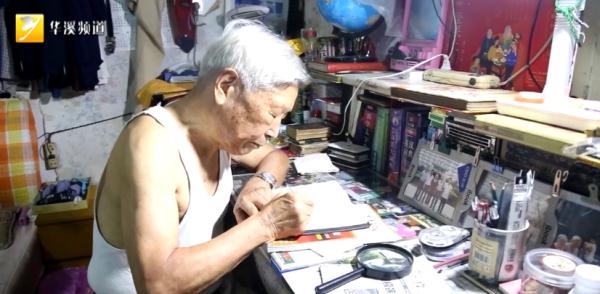 火了！96岁老人每天做300多个仰卧起坐，还写英语日记