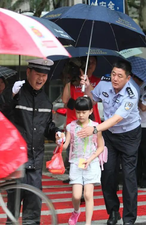 交警王宏琪，正式退休了！