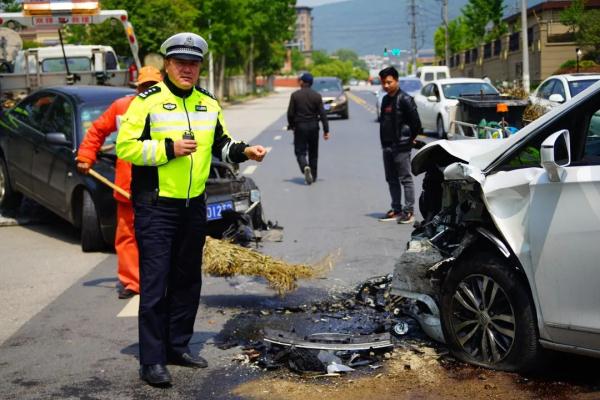 交警王宏琪，正式退休了！