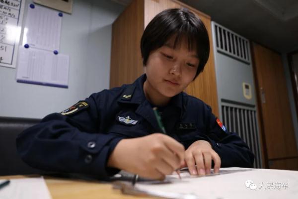 开航母的北大女孩，即将重回燕园！