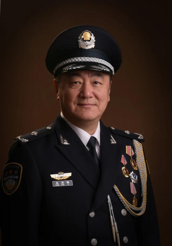 交警王宏琪，正式退休了！