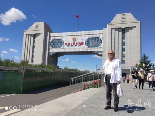 东极看日出、漠河看北极村……79岁老人自驾游8000余公里