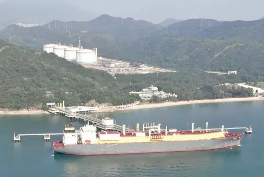 你怎么这么能装？