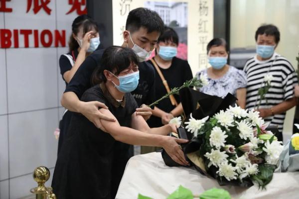 致敬!这位父亲在儿子母校苏州大学成为“大体老师” 致敬!这位父亲在儿子母校苏州大学成为“大体老师”