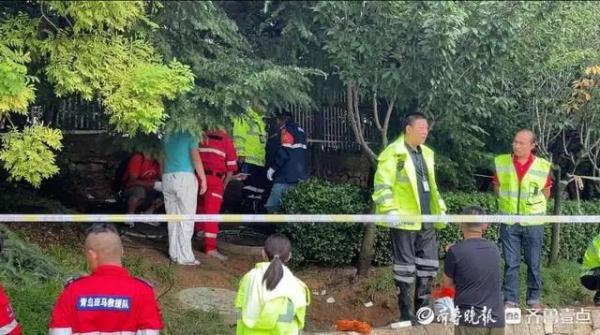 痛心!6岁男童坠入下水井瞬间消失,搜救最新消息传来 痛心!6岁男童坠入下水井瞬间消失,搜救最新消息传来