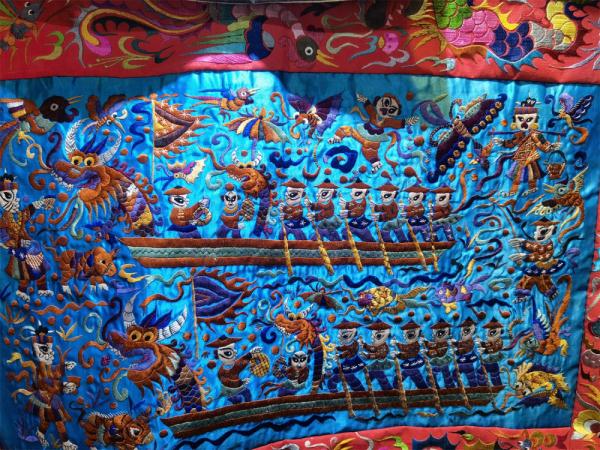 锦绣黔东南・人物篇丨苗绣传承人刘秀发:把苗绣文化传承下去、保护好! 锦绣黔东南・人物篇丨苗绣传承人刘秀发:把苗绣文化传承下去、保护好!