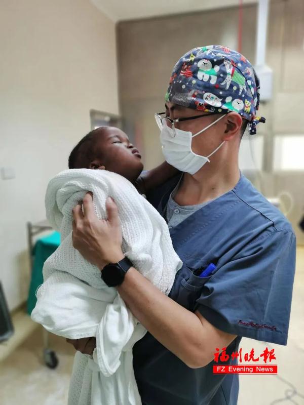 福州这位医生，两年没回家！只为……