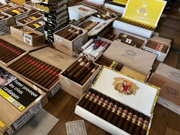 这5个人经营不同生意，却因同样罪名被抓，一切只因这个爱好