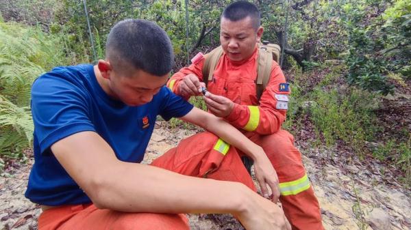 “以火攻火”！云南森林消防增援重庆阻击山火的10个瞬间让人泪目