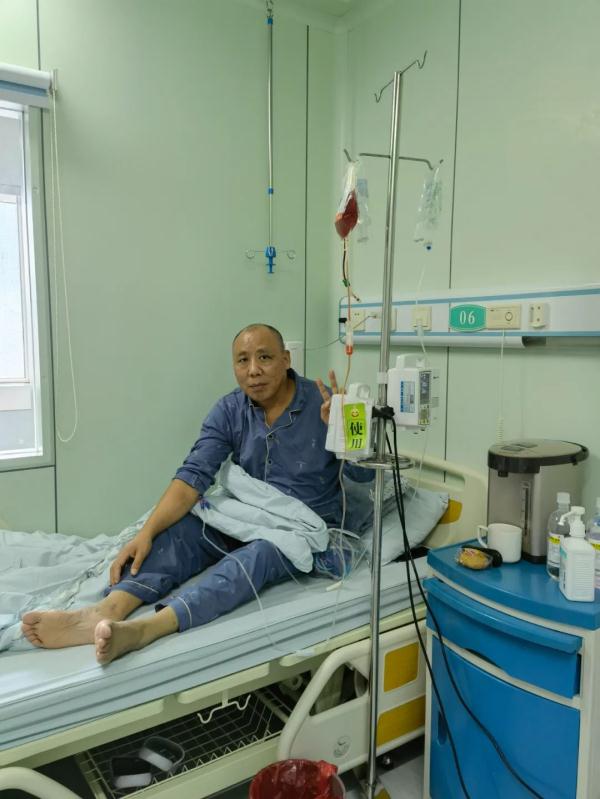 看哭了！“连扎51针没吭一声”的少年，说了一句话……