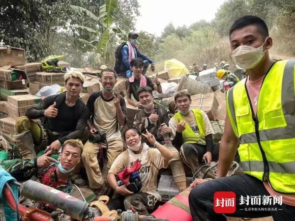 逆火而行的骑士：爱重庆，就赴汤蹈火