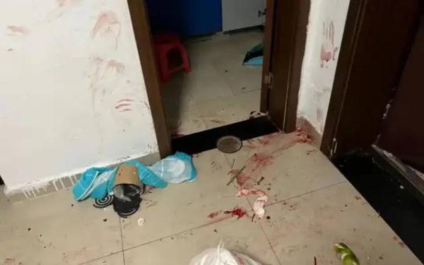 5岁男孩深夜报警,民警去现场后…警服变血衣!竟是因为… 5岁男孩深夜报警,民警去现场后…警服变血衣!竟是因为…