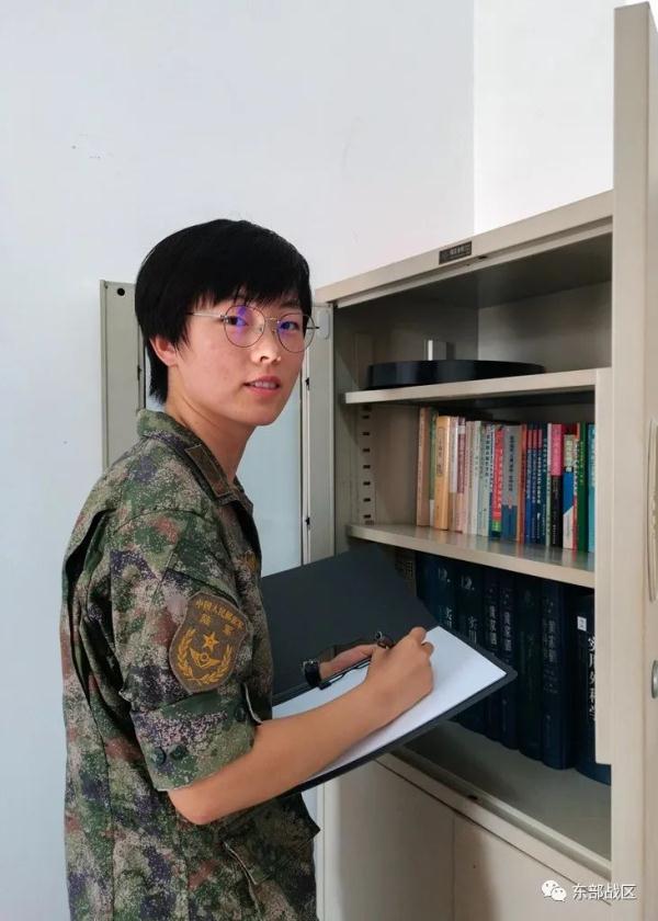 退伍之际，带你见证女兵的别样青春