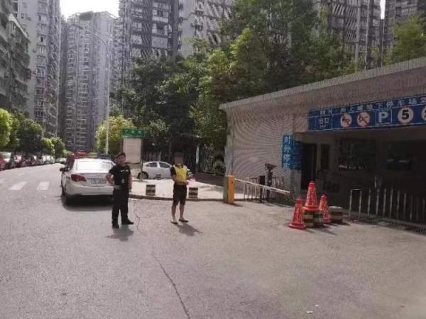 被老婆赶出门，公司老板跑去偷电动车…… 理由也是醉了！